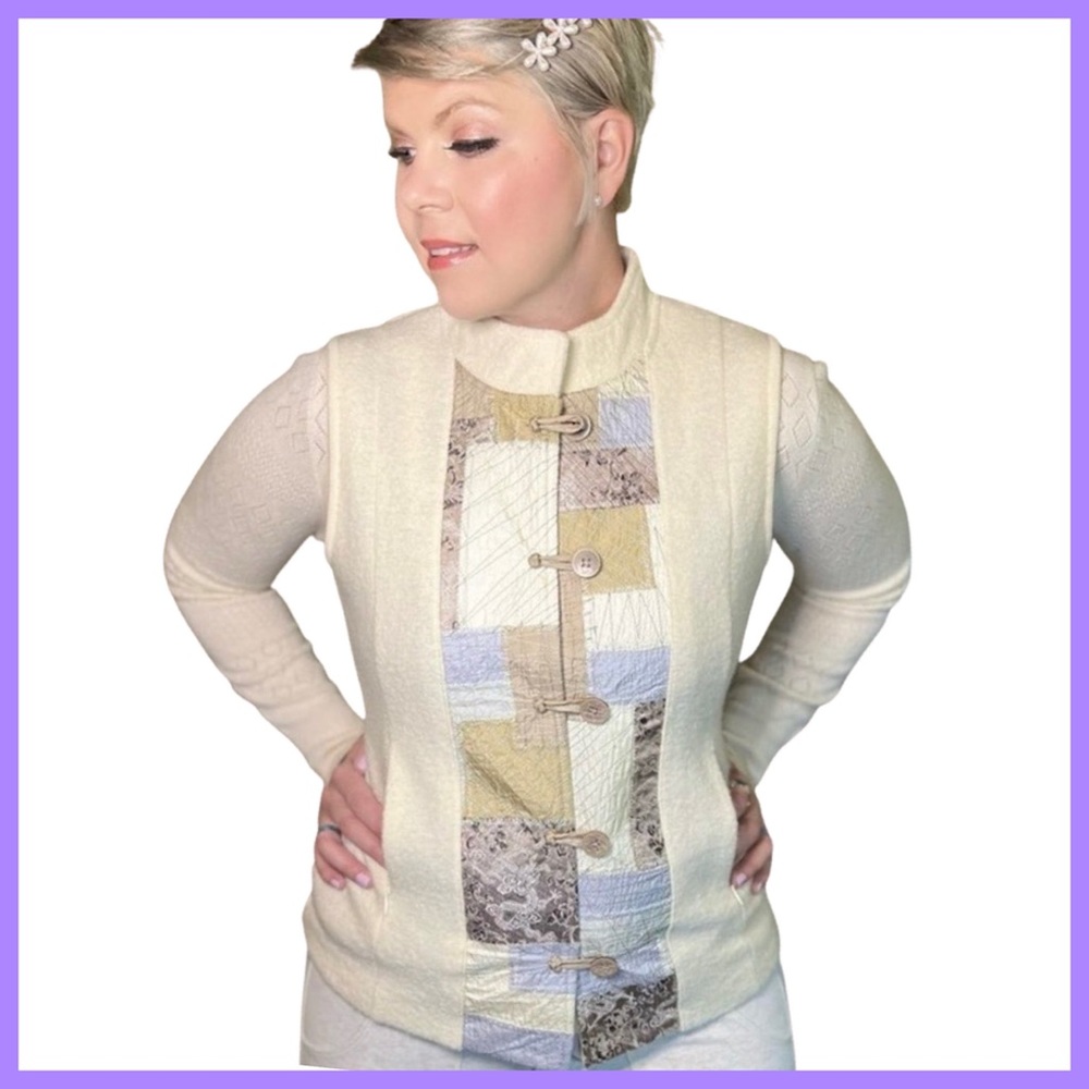 Icelandic Design, Cream, Embroidered Multicolor Quilted, Wool Vest (Small)